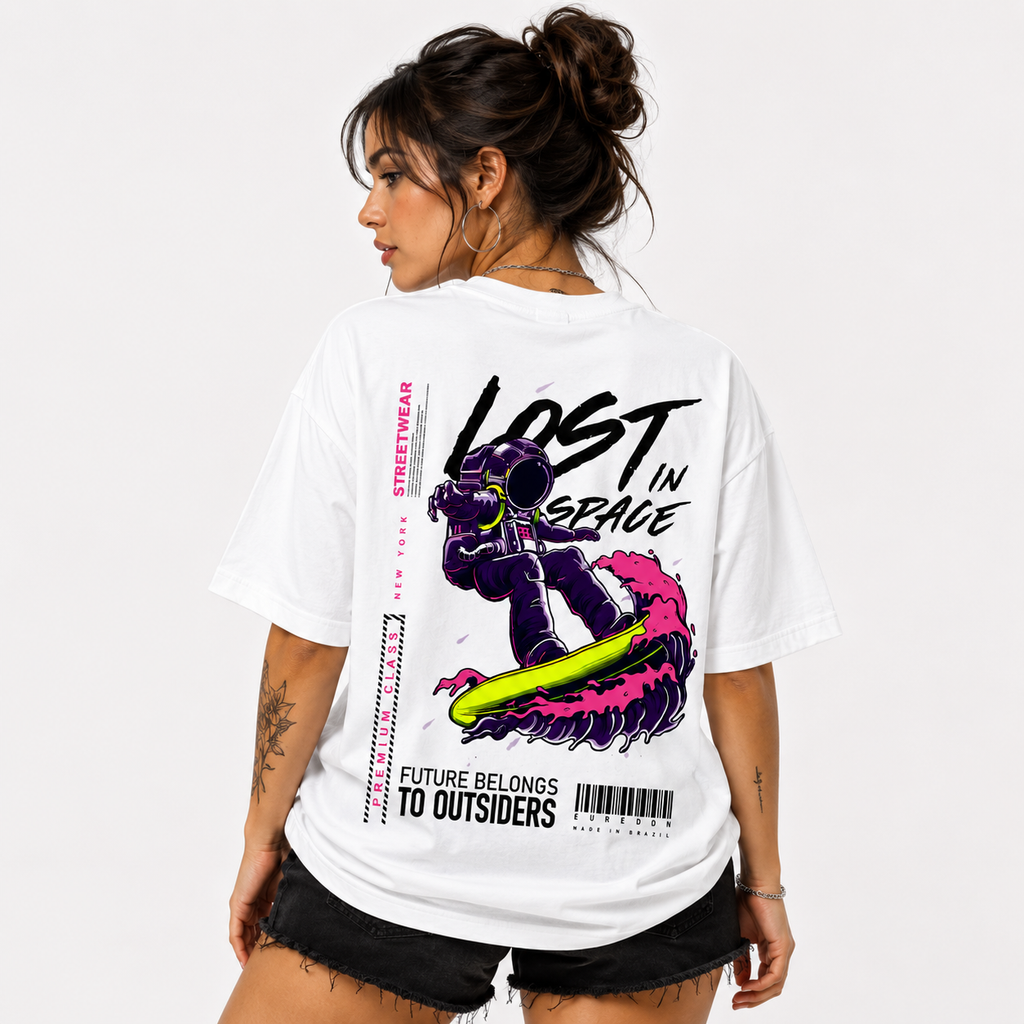 Camiseta Oversized Lost In Space